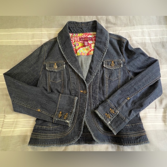 Jones Wear Jeans denim fitted cropped jacket with frayed edges NWOT - Picture 1 of 11
